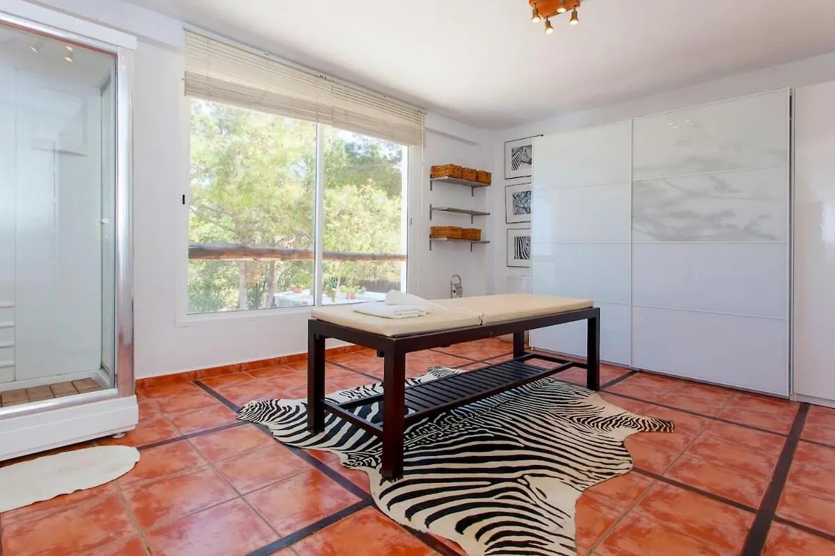 Classic Villa For 12- Pool, Bbq, Big Exterior Area BALEARIC ISLANDS