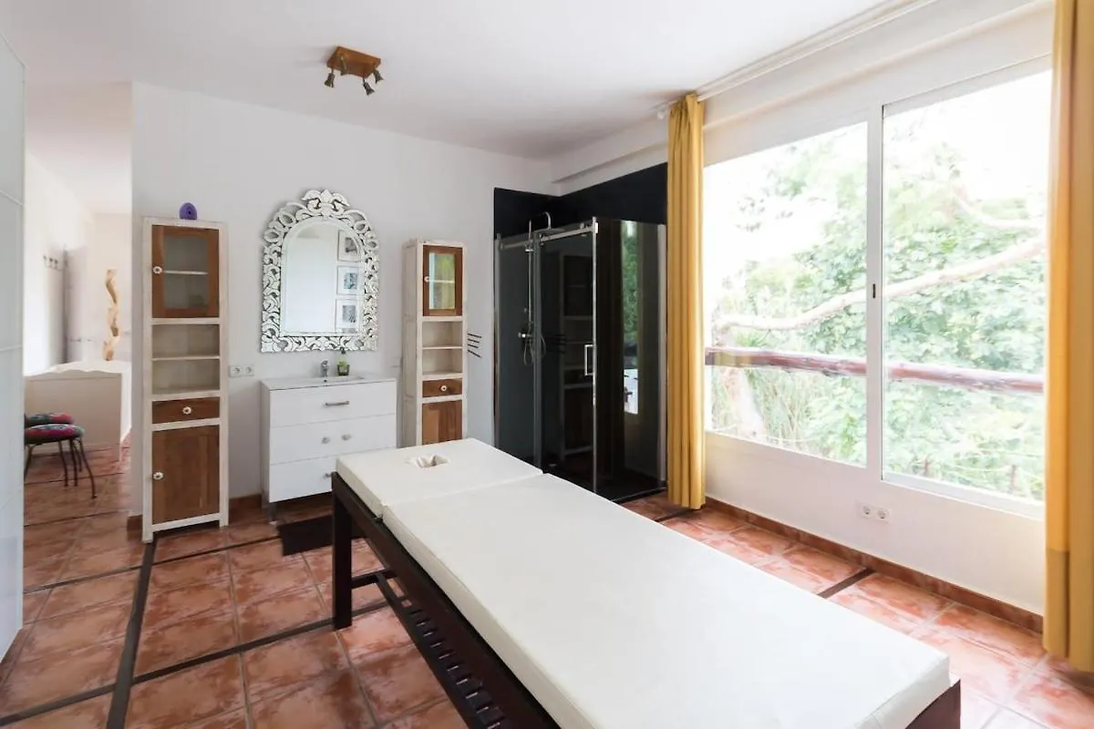 Classic Villa For 12- Pool, Bbq, Big Exterior Area BALEARIC ISLANDS